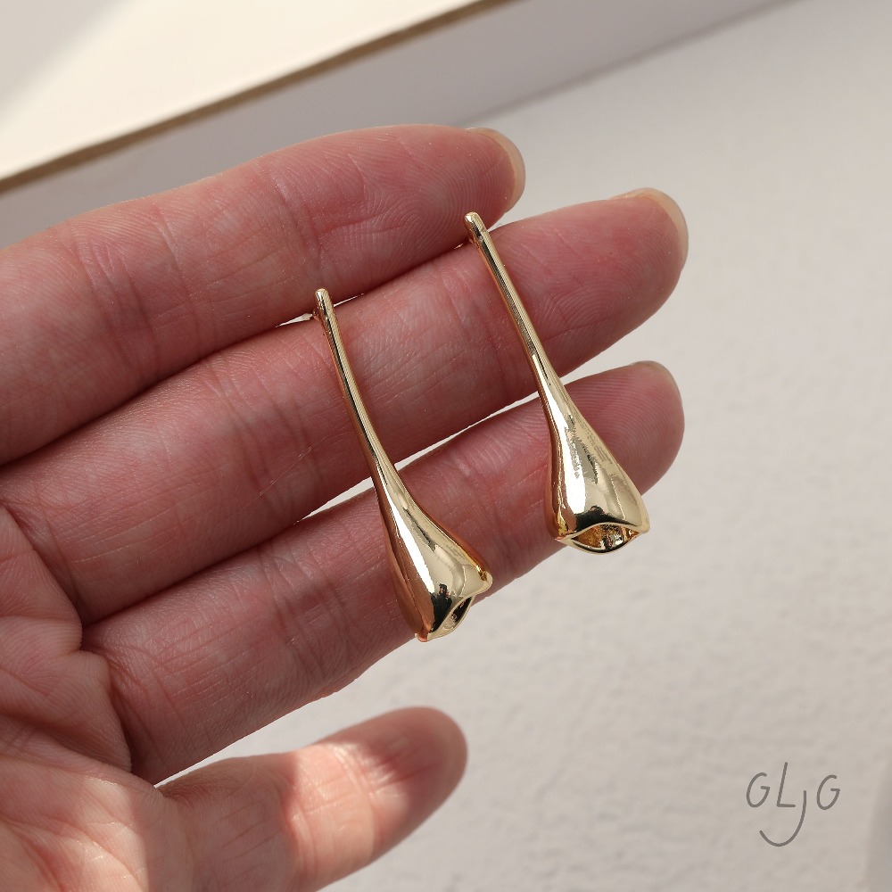 2 Stück zierliche Horn-Blumen- – Supply Florist Bewertung und Preis